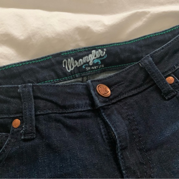 Wrangler Dark Wash Skinny Leg Jeans - Picture 3 of 9